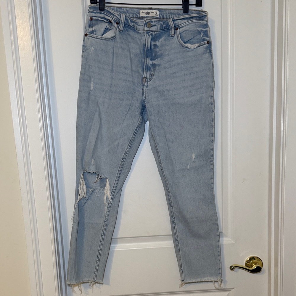 Abercrombie & Fitch The skinny High Rise  Jean